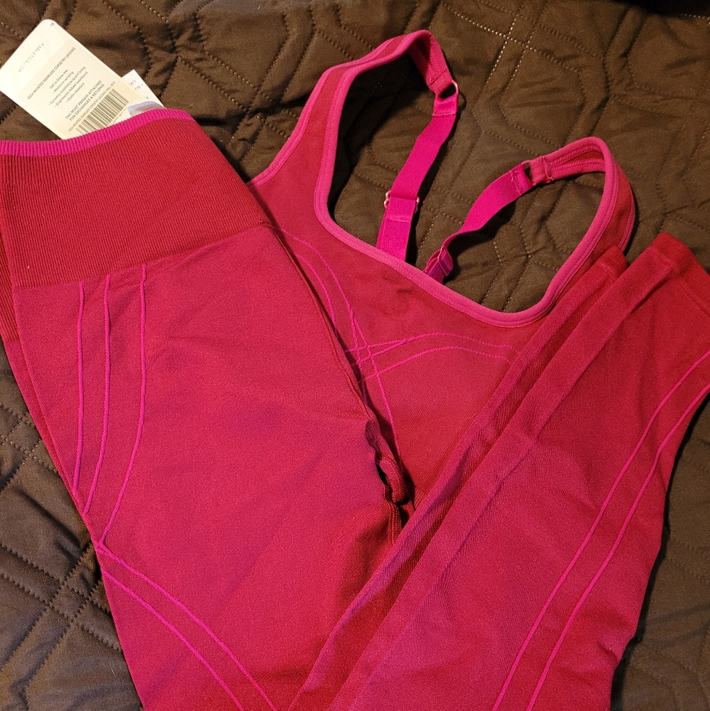 Fabletics Workout Set NWT